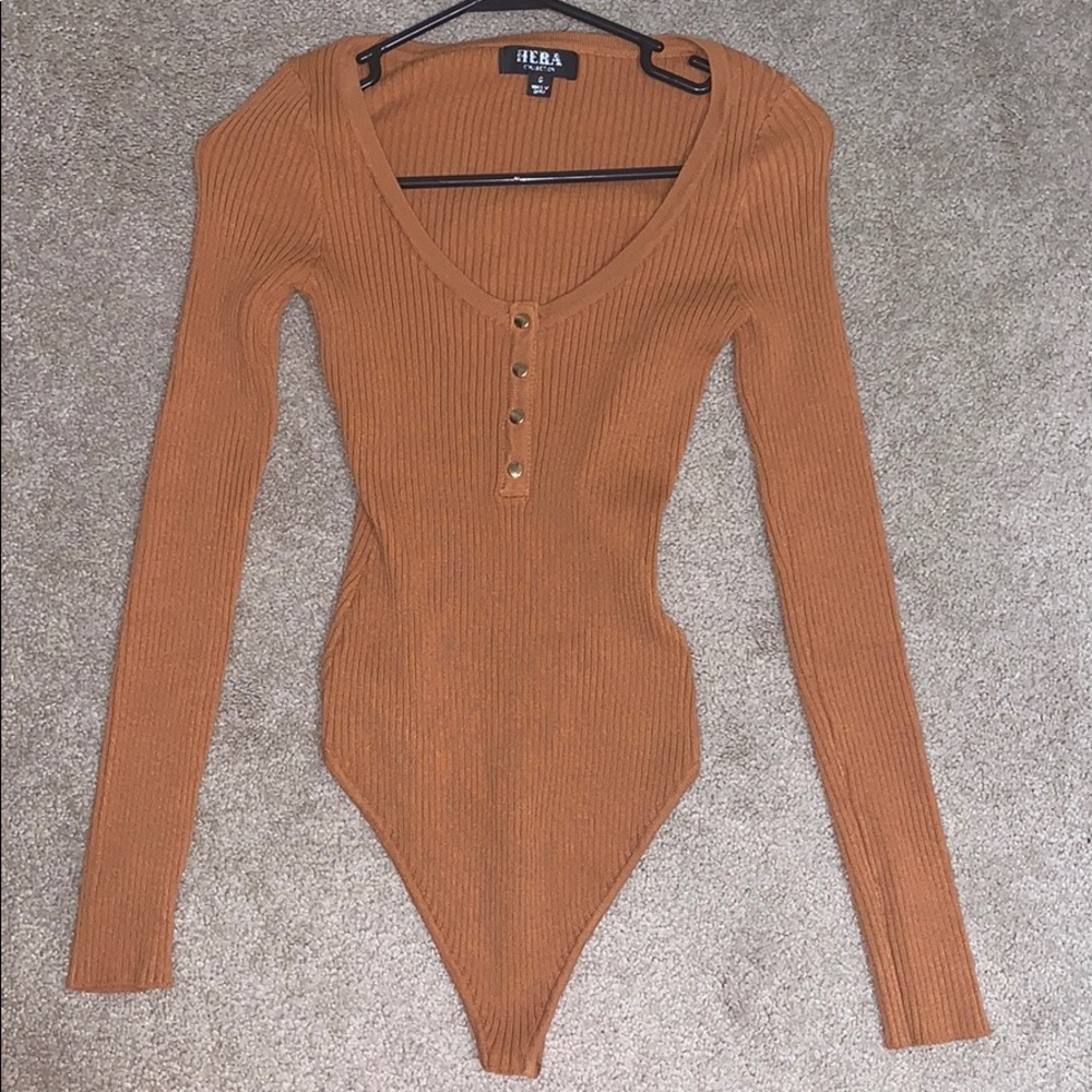 Long sleeve body suit